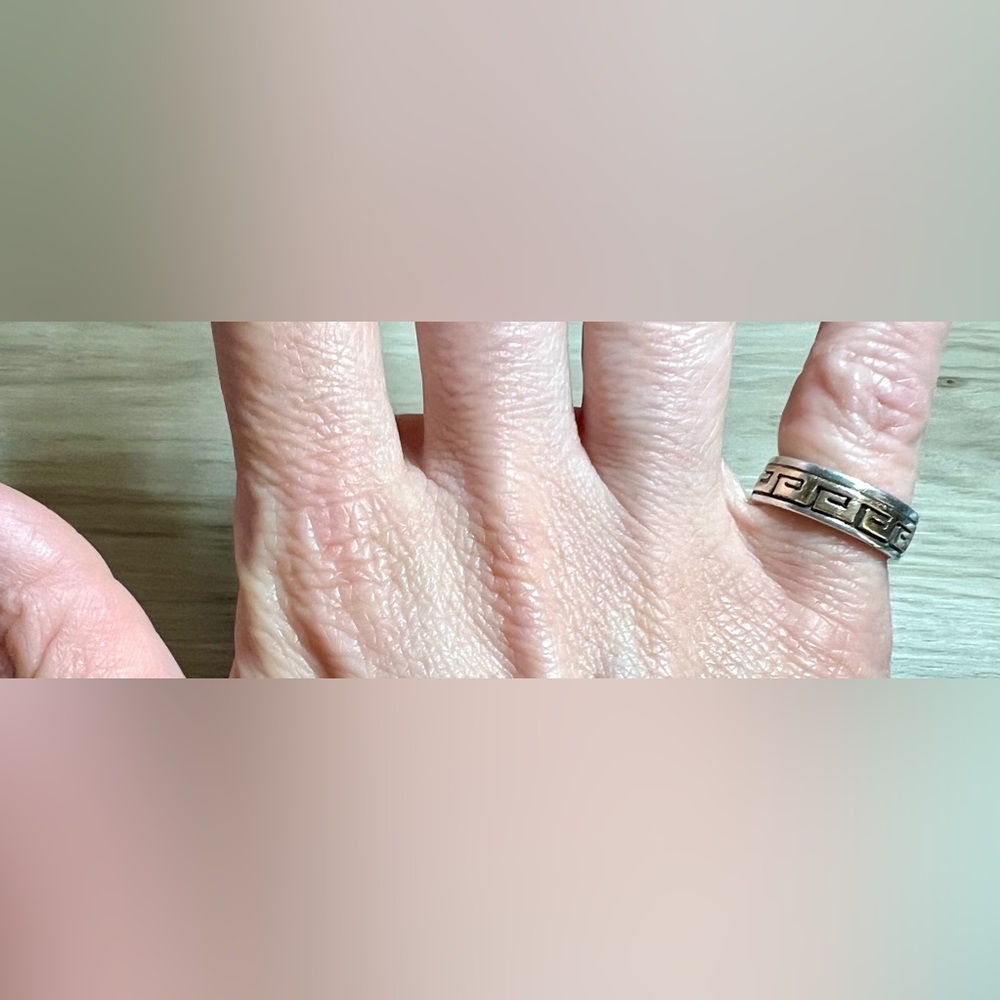 Native American Signed P. SKEET Sterling Silver & 14K Gold Pinky Ring, Size 4 - Picture 9 of 10